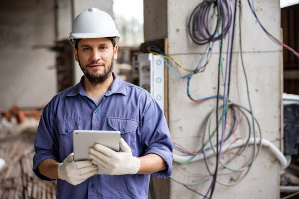 Best 24-Hour Electrician  in Oak Creek, WI